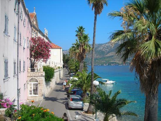 Apartments Jasmina Korcula Town Bagian luar foto